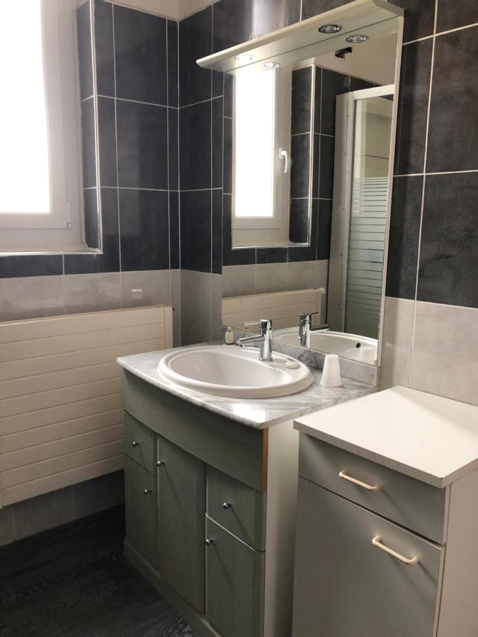 Hotel Du Centre Gueugnon Екстер'єр фото