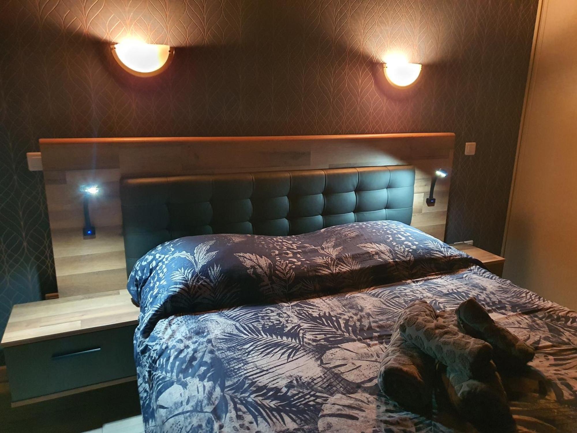 Hotel Du Centre Gueugnon Екстер'єр фото